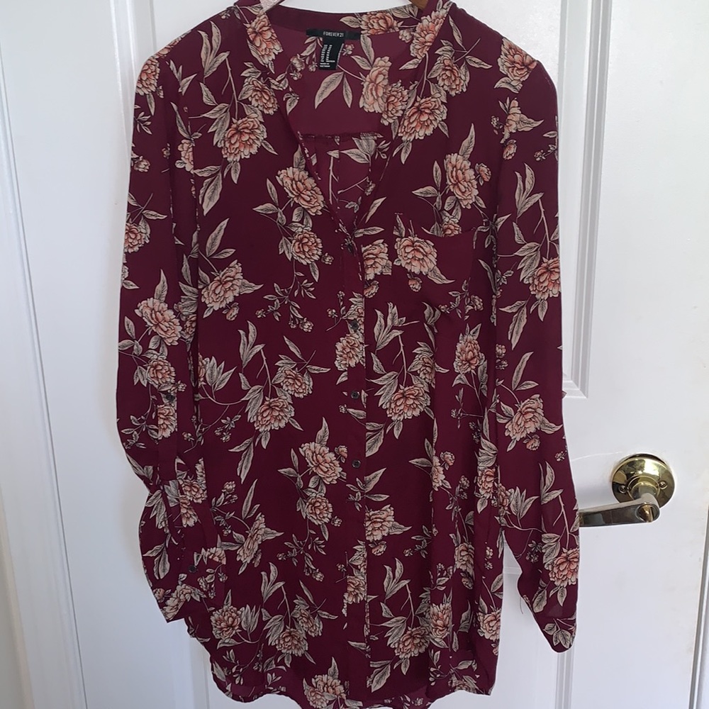 Long floral blouse Forever 21 size M